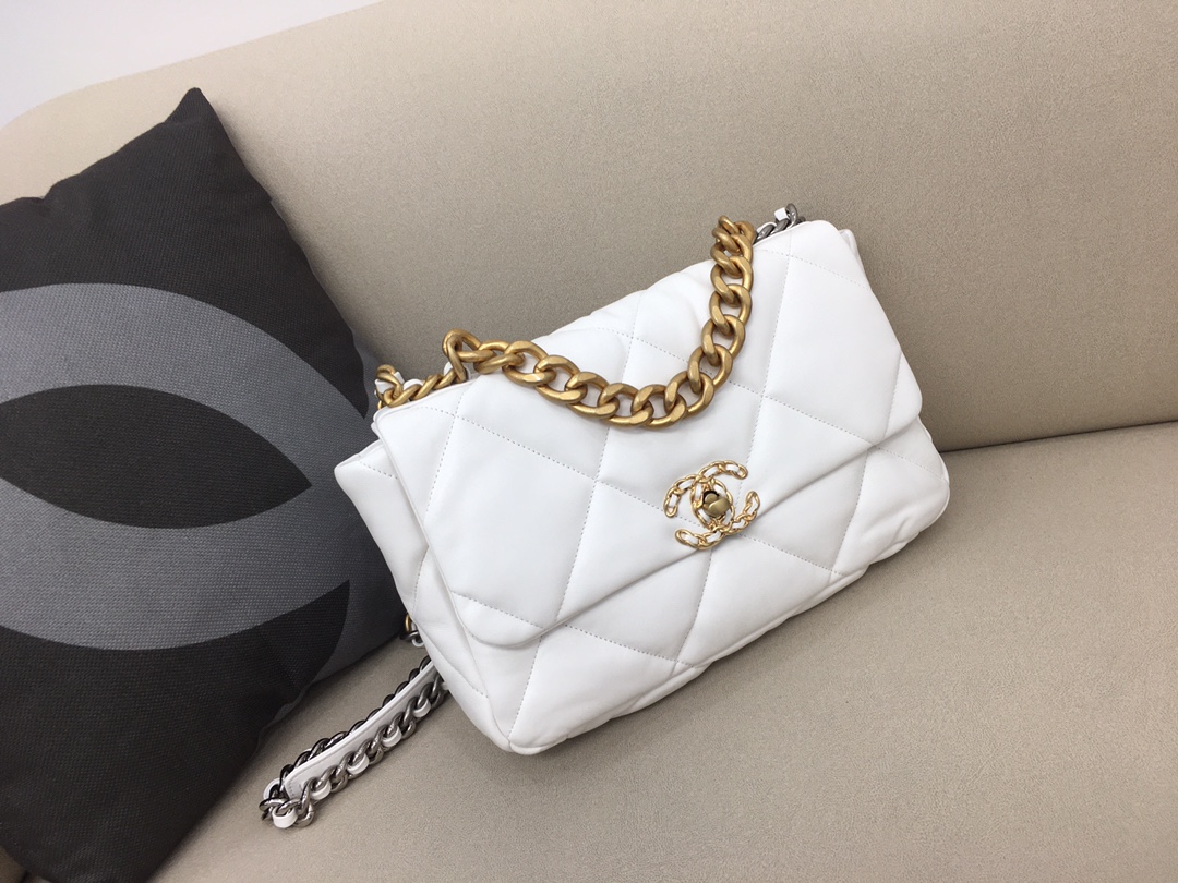 Lambskin 19 Large Handbag Flap Bag AS1161 White